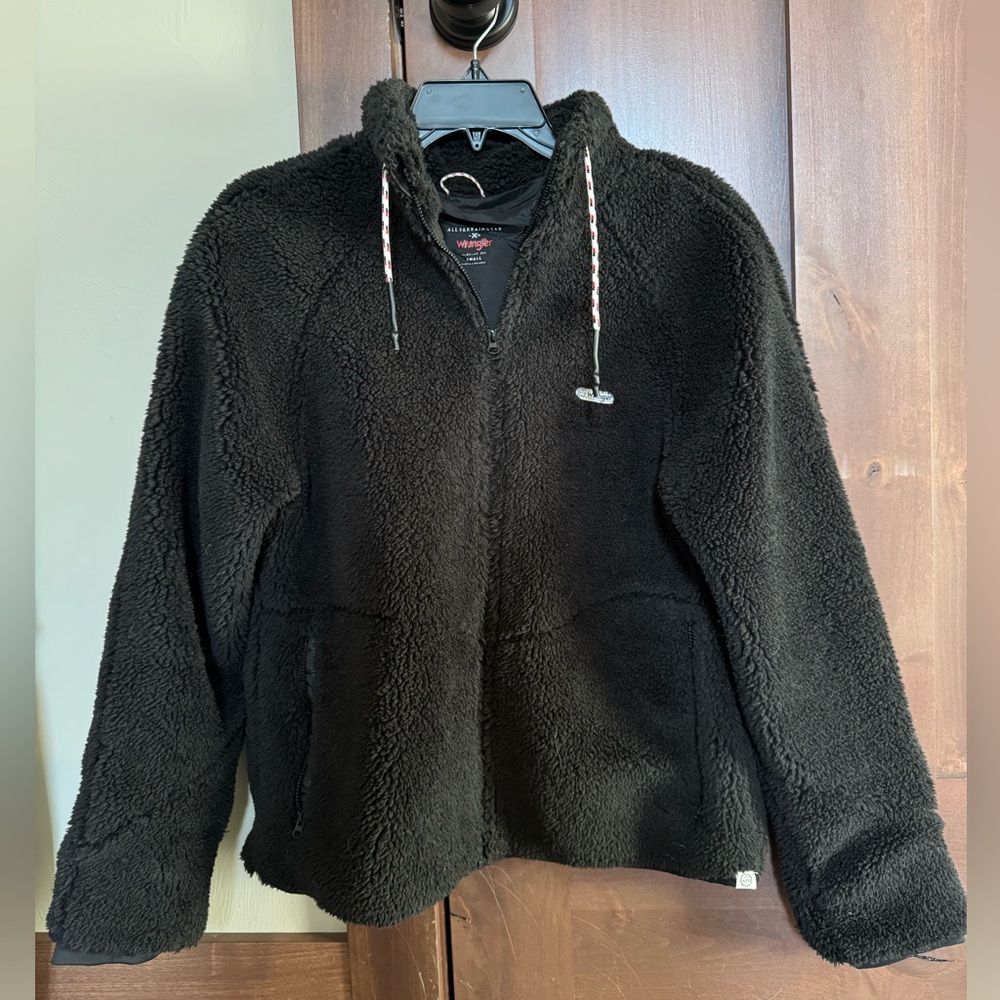 Women’s Wrangler X All Terrain Gear Black Fleece Zip Jacket